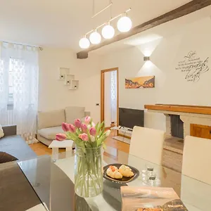 Volta By Rent Como